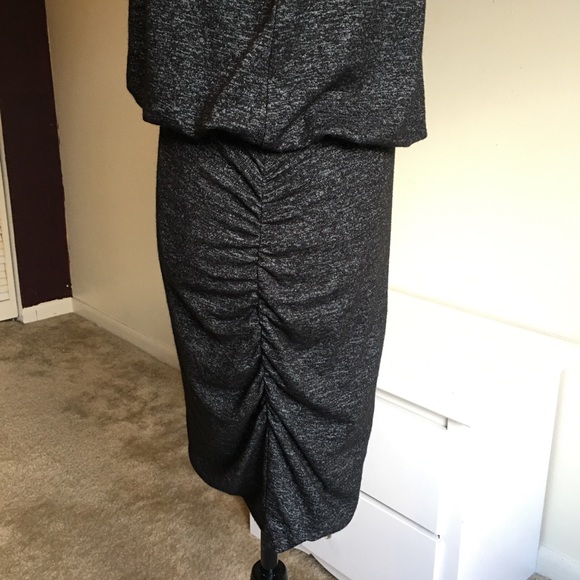 Banana Republic Ruched Gray Jersey Dress Sleeve - Picture 5 of 6